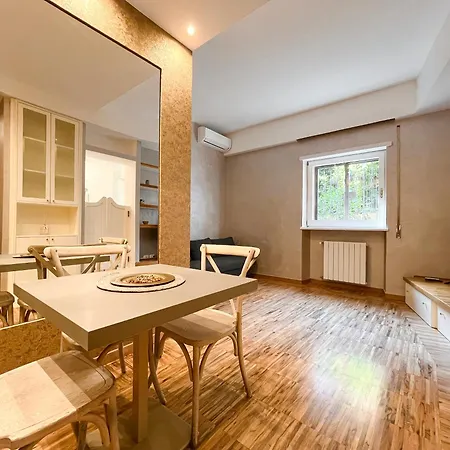 Domus Aurea Apartment